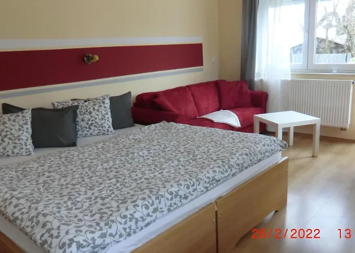 בית הארחה Gaestehaus Stein