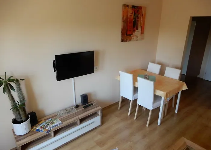 Gaestehaus Stein בית הארחה 3*